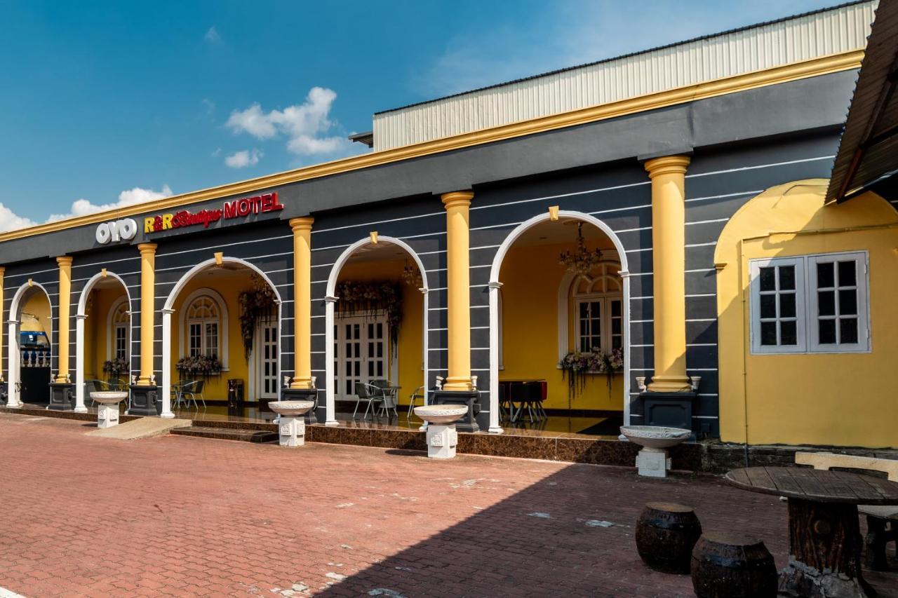 Oyo 1228 R & R Motel Johor Bahru Exteriér fotografie